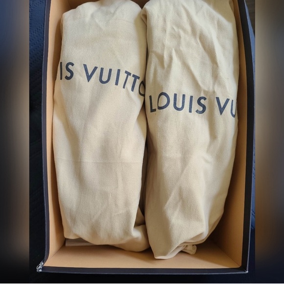 LOUIS VUITTON 
Denim Monogram Squad Sneakers Pink - Picture 2 of 14